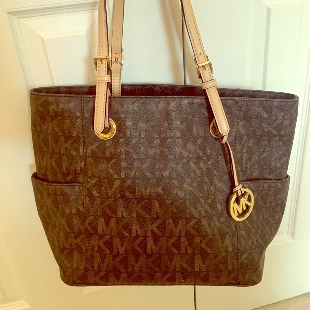 Michael Kors Classic Initial Tote